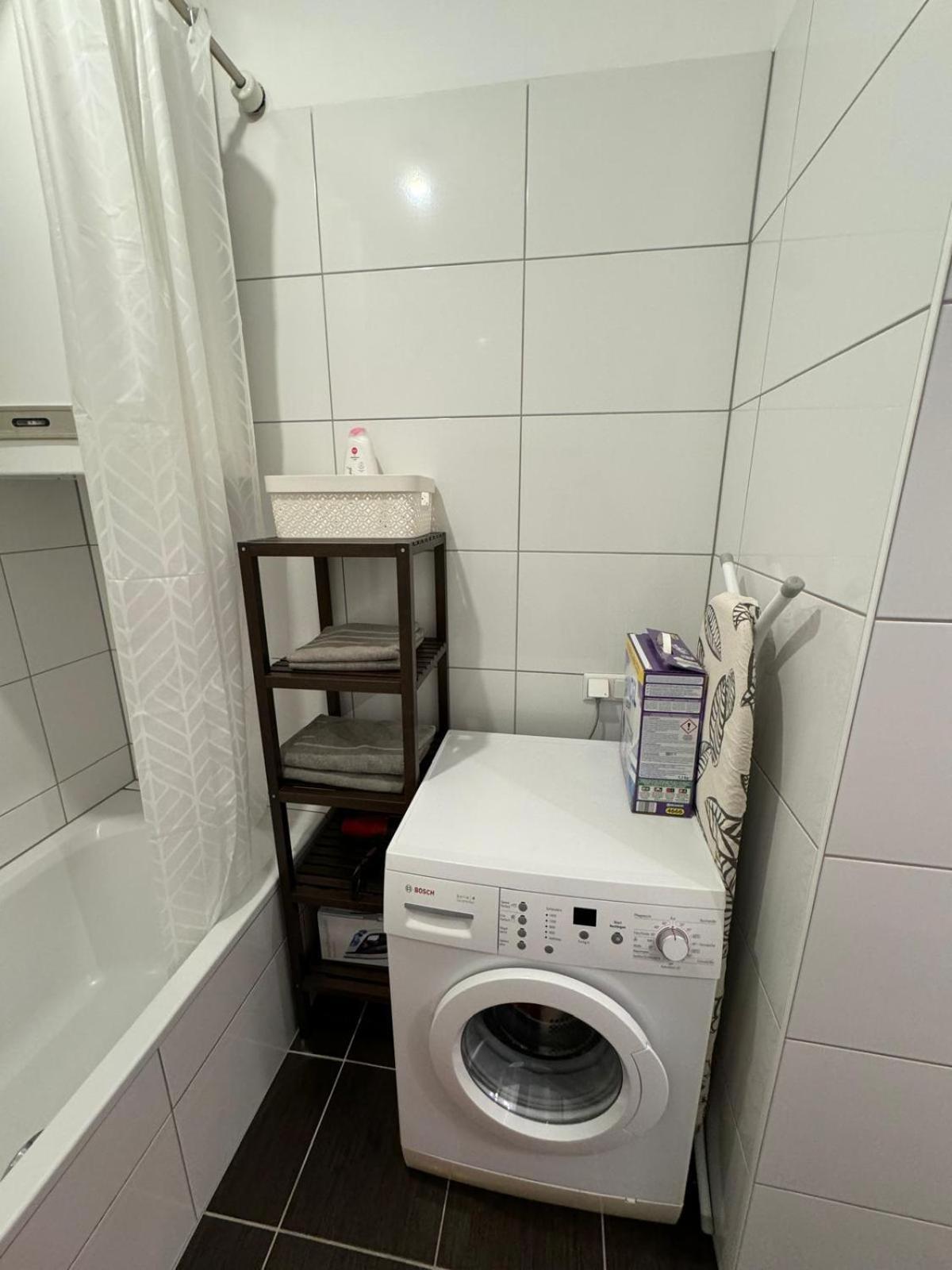 Sunny&elegant apartament in central location Graz Esterno foto