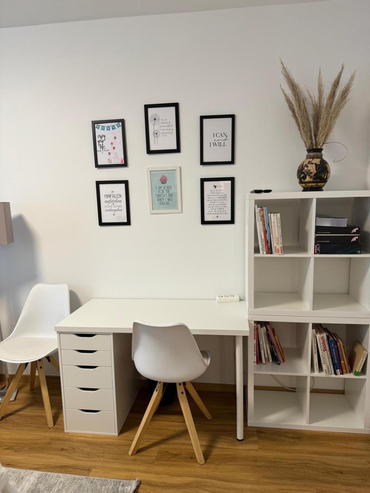 Sunny&elegant apartament in central location Graz Esterno foto
