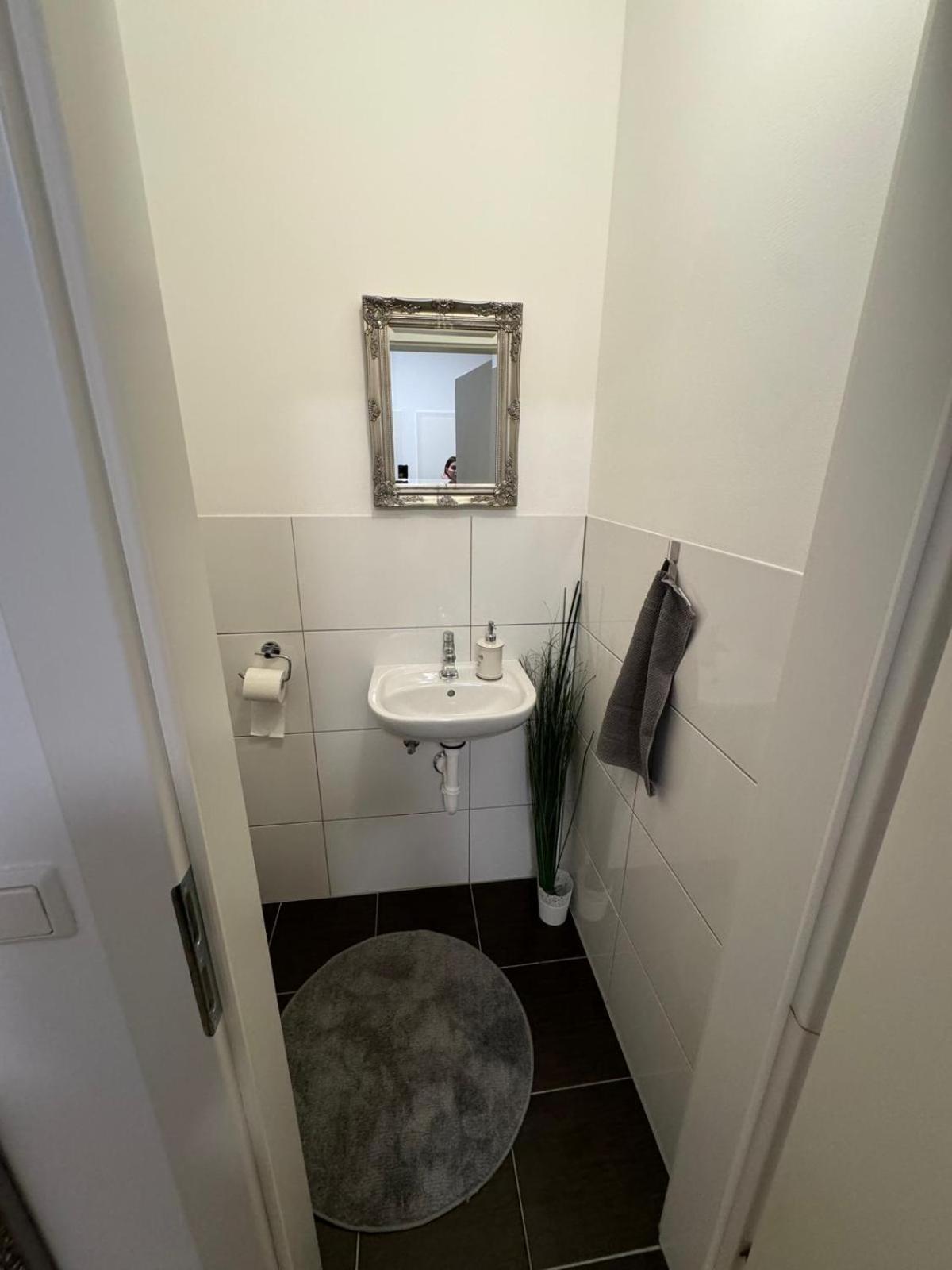 Sunny&elegant apartament in central location Graz Esterno foto