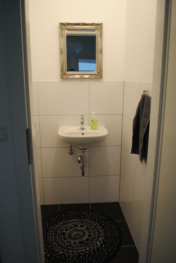 Sunny&elegant apartament in central location Graz Esterno foto